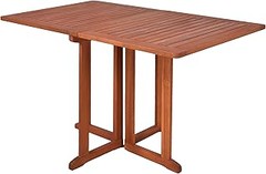 Descubre los diferentes tipos de mesas de exterior de madera